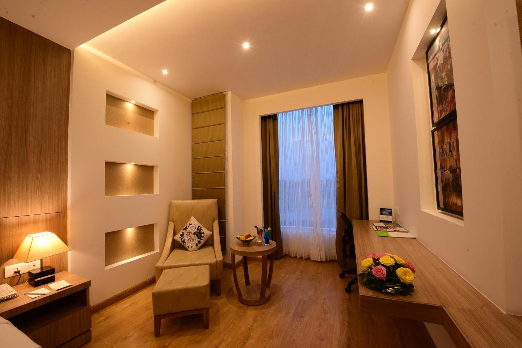 Surestay Plus By Best Western Amritsar Eksteriør billede