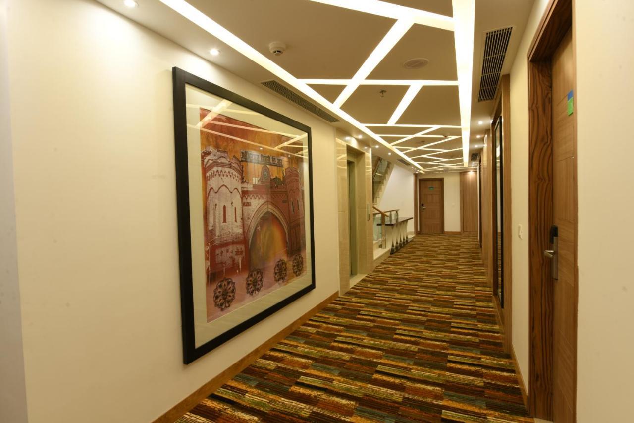 Surestay Plus By Best Western Amritsar Eksteriør billede