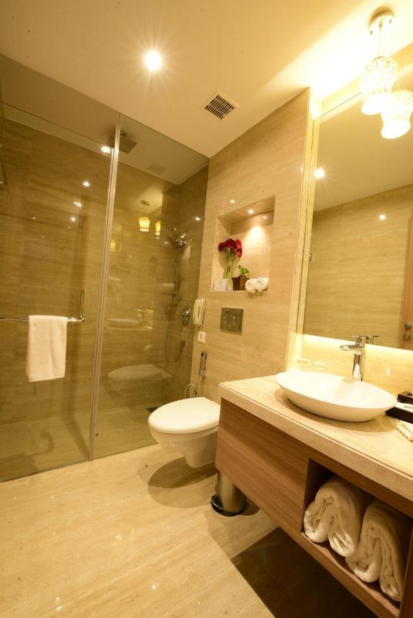 Surestay Plus By Best Western Amritsar Eksteriør billede