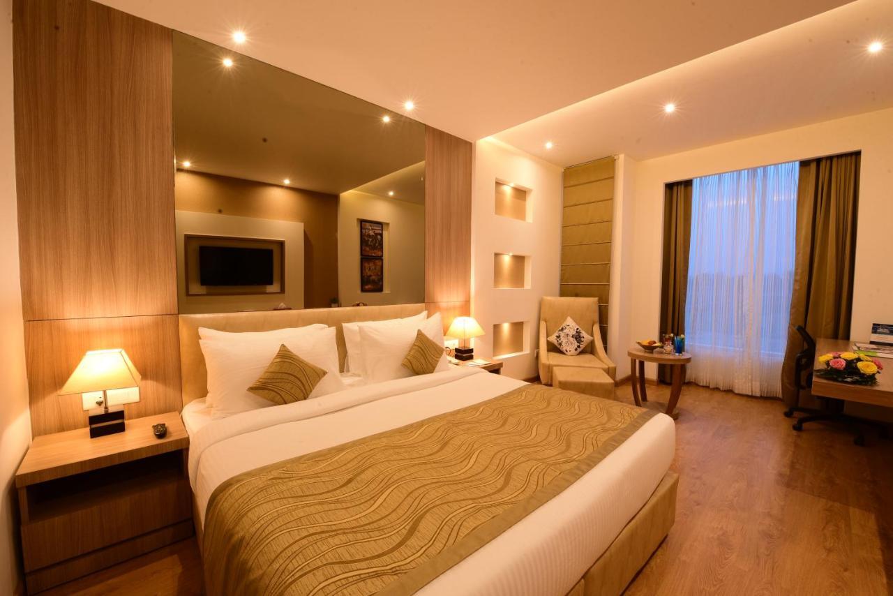 Surestay Plus By Best Western Amritsar Eksteriør billede