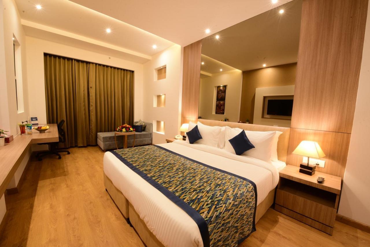 Surestay Plus By Best Western Amritsar Eksteriør billede