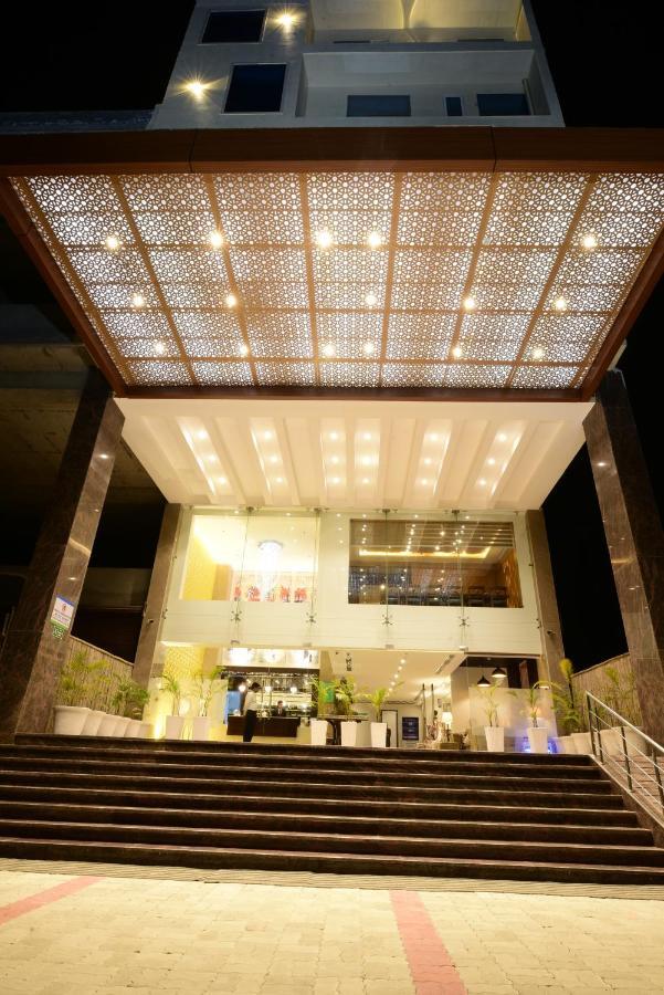 Surestay Plus By Best Western Amritsar Eksteriør billede