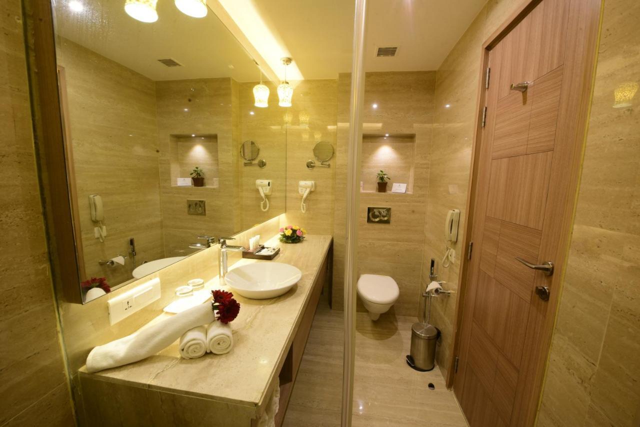 Surestay Plus By Best Western Amritsar Eksteriør billede